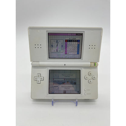 White Nintendo DS Lite